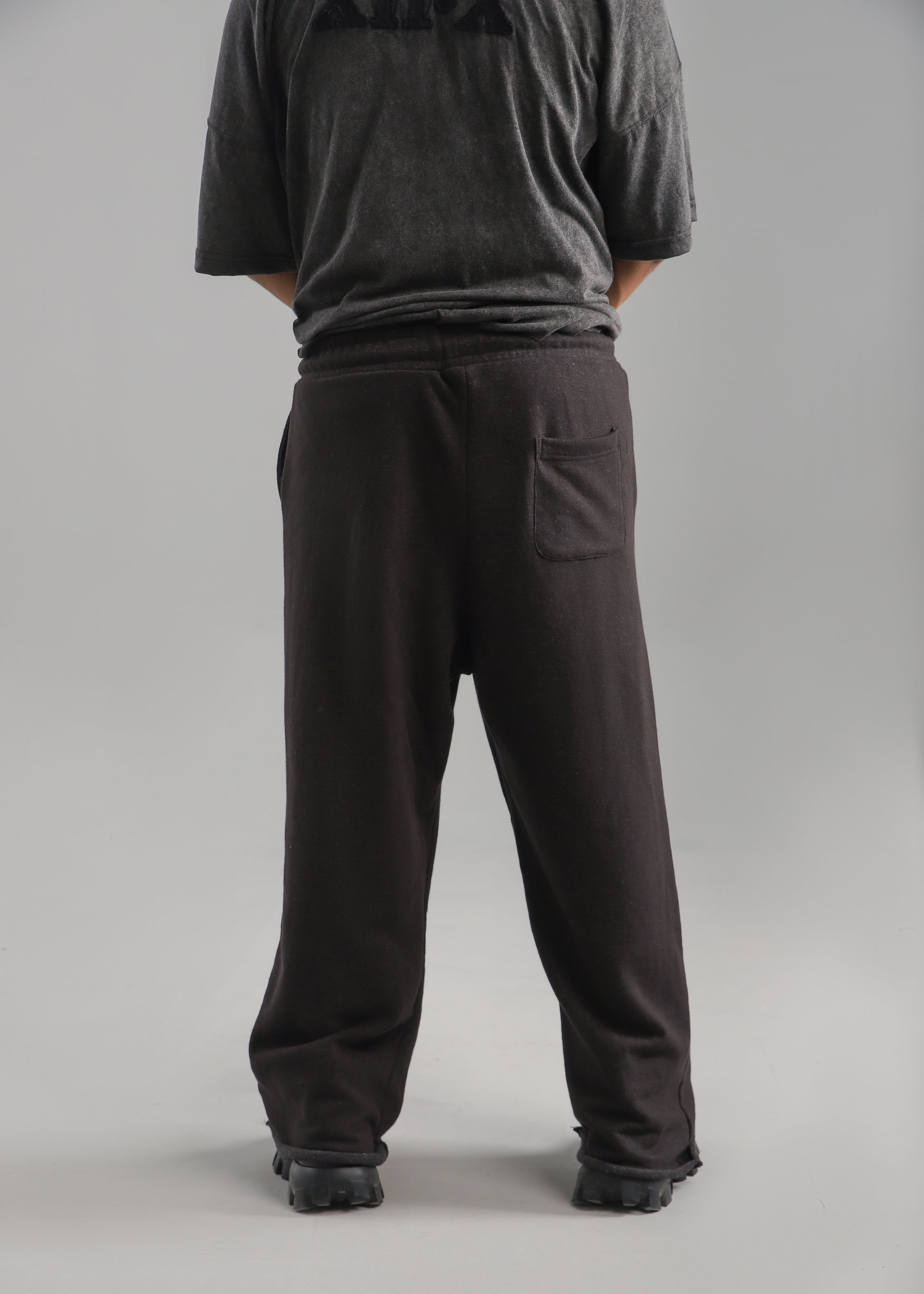 wide-leg-sweat-pants